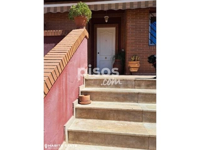 Casa adosada en alquiler en Calle C. Jacinto de La Trinidad