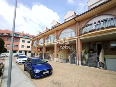 Chalet en venta en Plaza de las Acacias