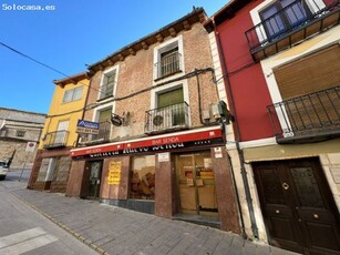 CASA CON NEGOCIO EN PEÑAFIEL