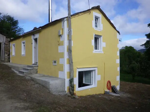 Casa rústica en venta en Vieiro (San Cipriano) (Vivero) en Vieiro (San Cipriano) (Vivero) por 95,000 €
