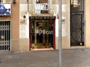 Local comercial en alquiler de 140 m2 en calle de rocafort, 159, Eixample, Barcelona