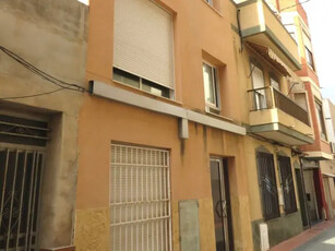 Piso en venta en Camino San José en La Raya por 72,000 €