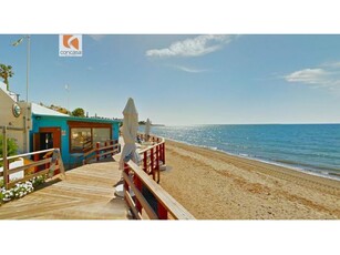 SE VENDE BUNGALOW EN PRIMERA LÍNEA DE PLAYA ESTEPONA