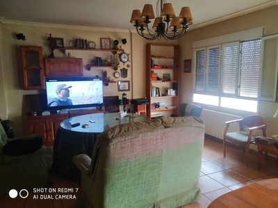 Venta Casa adosada en Calle camino fuente san juan Baza. Buen estado con terraza 214 m²