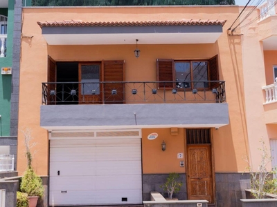 Venta Casa unifamiliar en Calle felix francisco casanova 4 San Cristóbal de La Laguna. Con terraza 238 m²