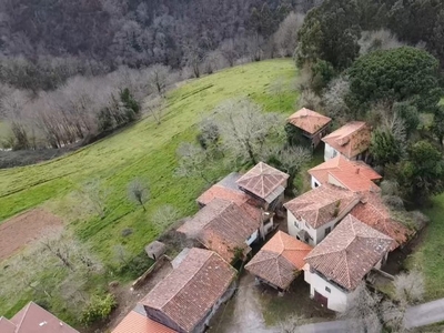 Adosado en Venta en Salas, Asturias