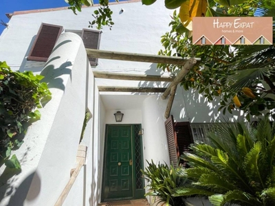 Alquiler Casa adosada en Paseo Sant Albert Sant Pere de Ribes. Buen estado con balcón calefacción individual 120 m²