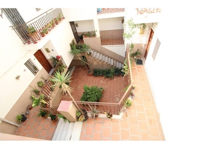 Alquiler Casa adosada Motril. Buen estado con terraza 140 m²