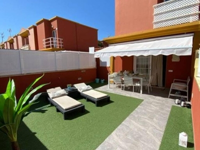 Alquiler Casa unifamiliar en Urb. Green Sea San Bartolomé de Tirajana. Buen estado 110 m²