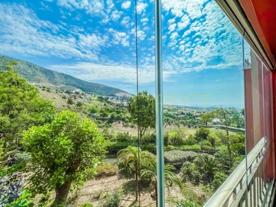 Alquiler Piso Benalmádena. Piso de dos habitaciones en Arroyo Hondo. Buen estado segunda planta con terraza