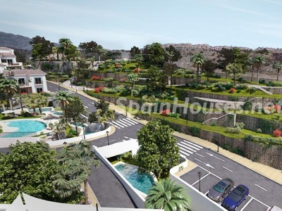 Apartamento ático en venta en Paraiso-Borronal, Estepona