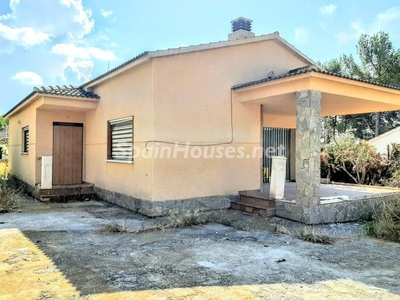 Chalet en venta en Cabra del Camp