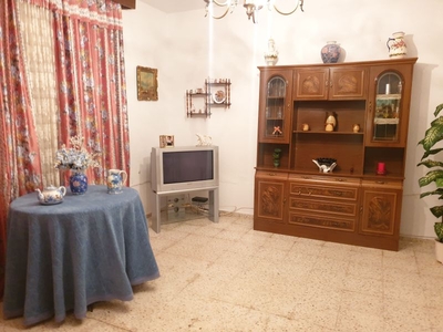 Venta de casa con terraza en Andújar