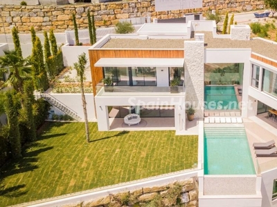 Villa en venta en El Paraíso, Benahavís