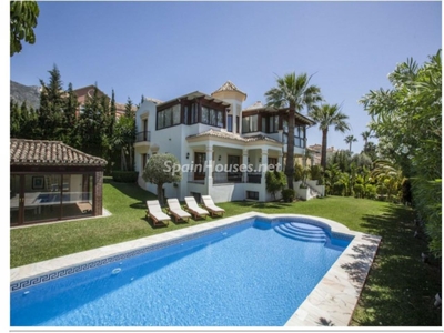 Villa en venta en Sierra Blanca, Marbella