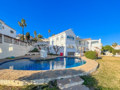 Villa en venta en Torrequebrada, Benalmádena