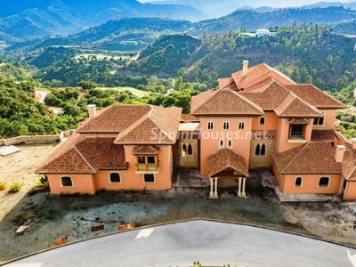 Villa independiente en venta en La Zagaleta-El Madroñal, Benahavís
