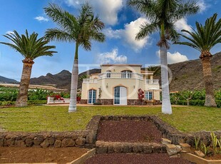 Casa en venta en Santiago del Teide, Tenerife