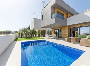 Chalet en venta en La Manga del Mar Menor, Murcia