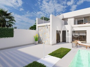 Chalet en venta en Roda, San Javier, Murcia