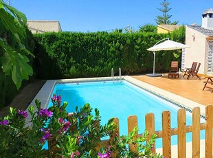 Encantadora Villa con piscina y jardín