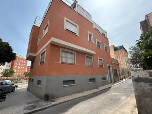 Piso en venta en Calle de Octavio Aguilar, cerca de Calle de los Castaños en San Luis-Los Molinos por 53,500 €