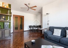 Apartamento piso a reformar con magníficas vistas y con una terraza de 20 m² en venta en eixample derecho, en Barcelona
