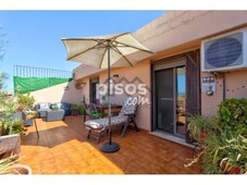 Ático en venta en Casco Urbano en La Pobla de Vallbona por 178.990 €