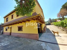 Casa en venta en Carrer de Montserrat