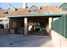 Casa en venta en Chalet Adosado, en El Campo de Golf de Escalona, Para Entrar A VIVIR.