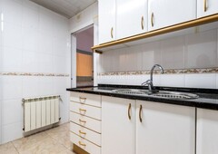 Casa ideal para dos familias junto a carretera barcelona en Barberà del Vallès
