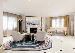 Chalet exclusiva lujosa villa en venta en la mejor zona playa en Castelldefels