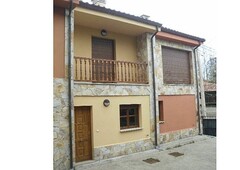 Casa nueva con jardín en Celorio, Llanes