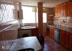 Piso apartamento en venta 2 dormitorios con solarium centro 11000€ 4ªplanta sin ascensor en Fuengirola