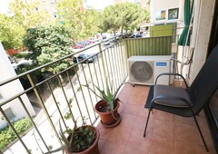 Piso con 3 habitaciones con ascensor y calefacción en Hospitalet de Llobregat (L´)