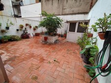 Piso en carrer del prat manta excelente bajo con terraza! en Hospitalet de Llobregat (L´)