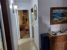 Piso vivienda de 4 habitaciones en el centro de la ciudad en Vilanova i la Geltrú