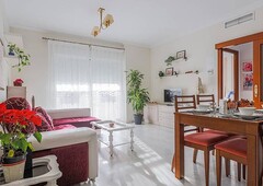 -Rest and Elegance in Seville. 4 px - 2 bed. WIFI and A / C. PARKING..