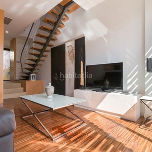 Alquiler apartamento dúplex con terraza en Madrid