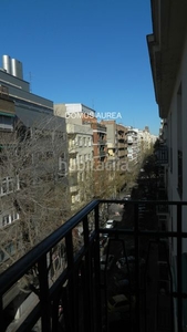 Alquiler piso en alquiler , con 110 m2, 3 habitaciones y 2 baños, ascensor y aire acondicionado. en Madrid