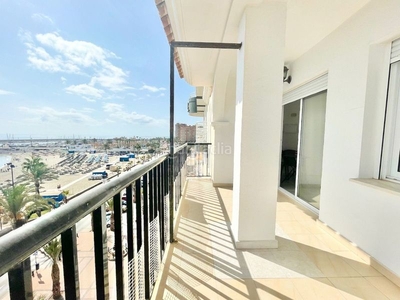 Ático gran oportunidad de apartamento en primera línea de playa en Fuengirola