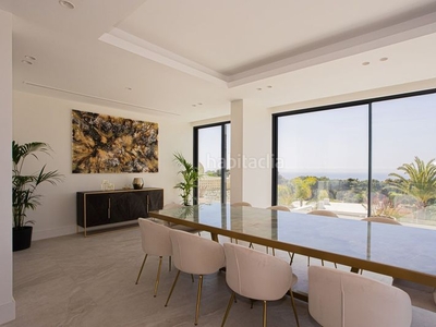 Casa espectacular villa moderna a estrenar con increíbles vistas en Río Real, este en Marbella