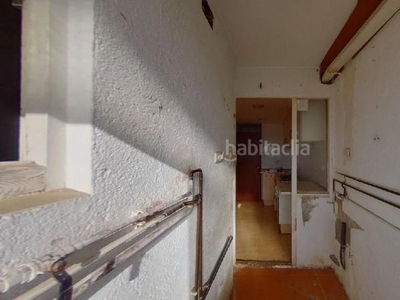 Piso de 3 habitaciones ronda collsalarca en Ca n'Oriac Sabadell
