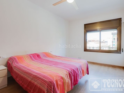 Piso maravilloso piso con terraza de 63mt2 en av. prat de la riba. en Badalona