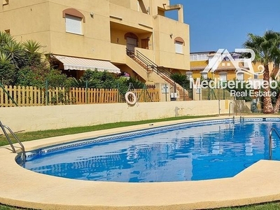 Ático en venta en Gallardos (Los) de 3 habitaciones con terraza y piscina