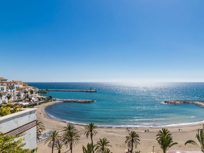 Piso en venta en Puerto Banus, Marbella, Málaga