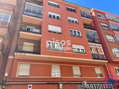 Piso en venta en San Mamés