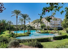 Ático en venta en Marbella en Lomas de Marbella Club-Puente Romano por 499.000 €