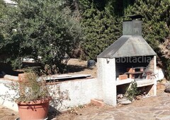Chalet con 7 habitaciones con parking, piscina y calefacción en Castellar del Vallès