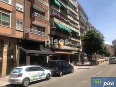 Piso en alquiler en Calle Cerrada en Hospital-Rondilla-Santa Clara por 690 €/mes